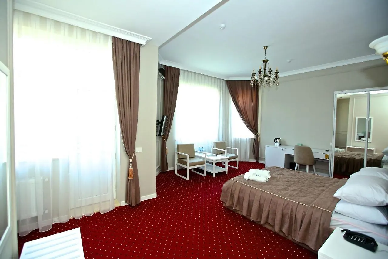 Miraj Hotel Baku 2*,